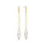 Yellow gold, mother of pearl and brilliant diamonds earring