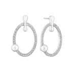 White gold, freshwater pearl and brilliant diamond earring