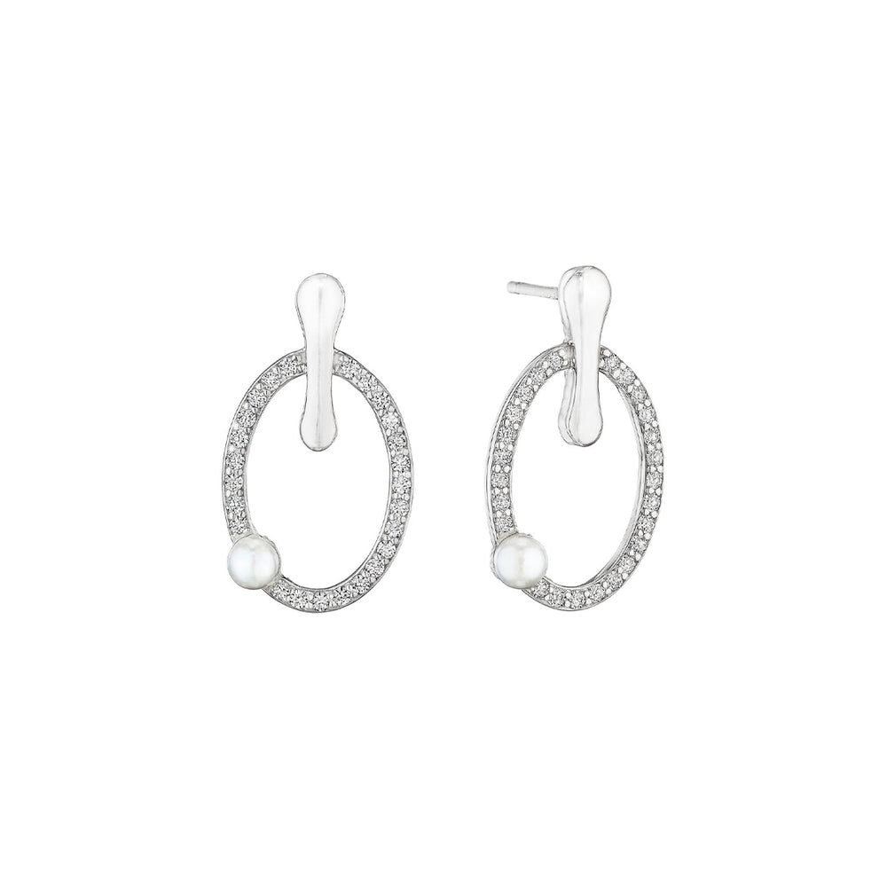 White gold, freshwater pearl and brilliant diamond earring